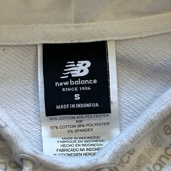 New Balance All-Over Wordmark Logo Hoodie in White/Gray/Bright Coral Men’s Small - Picture 5 of 5